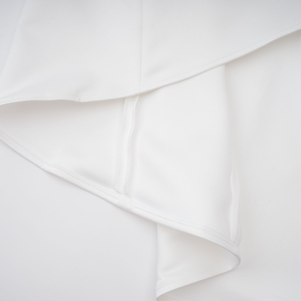 Aurohaya Alba White Barrel Waist Corset Maxi Dress