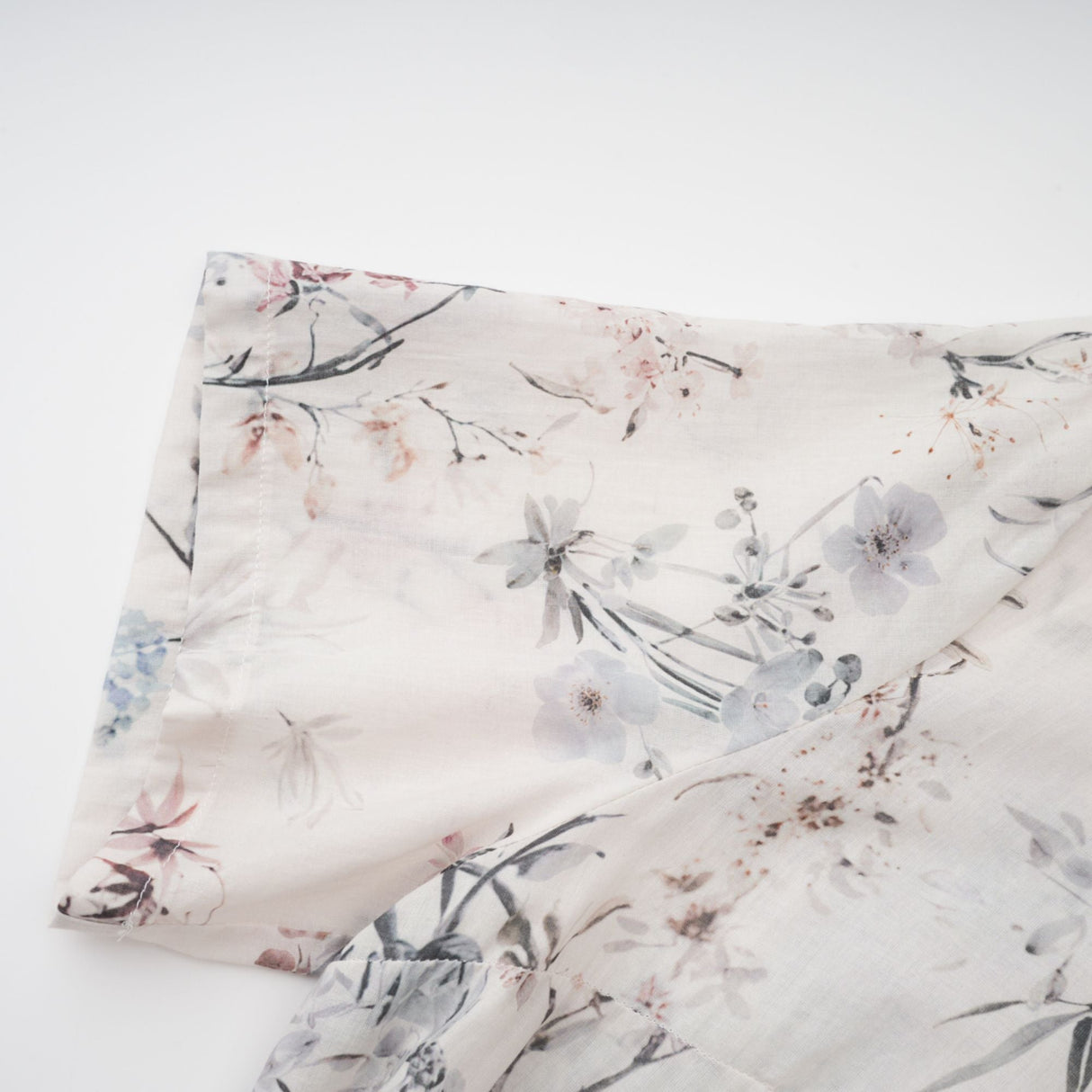 Aurohaya Héloïse White Floral Print Summer Midi Dress