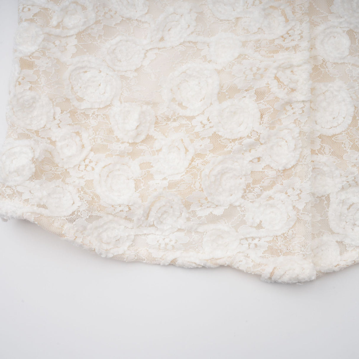 Aurohaya Oona White Floral Lace Pencil Midi Dress