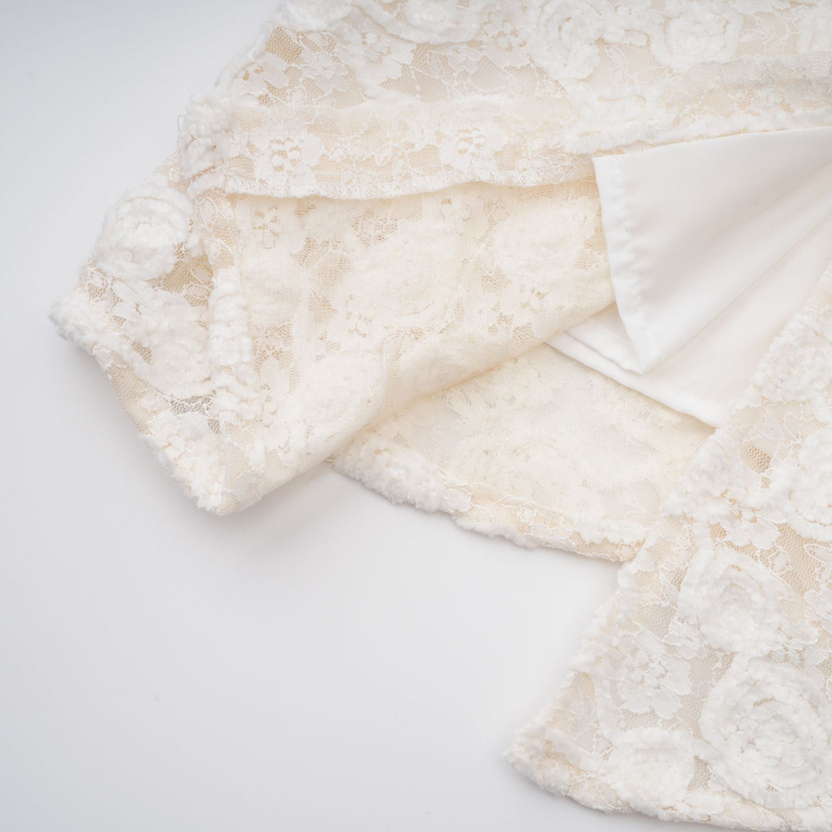 Aurohaya Oona White Floral Lace Pencil Midi Dress