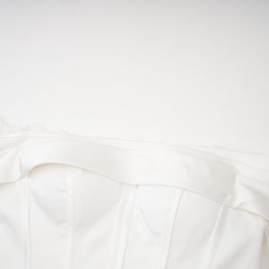 Aurohaya Víctor White Off-Shoulder Lace Panel Maxi Dress