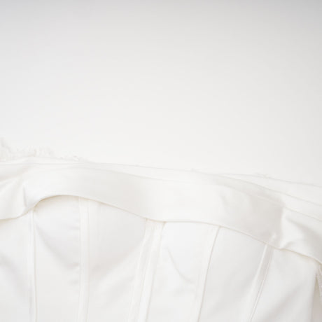 Aurohaya Víctor White Off-Shoulder Lace Panel Maxi Dress