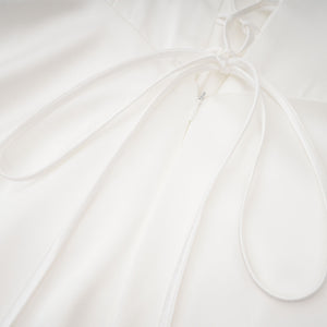 Aurohaya Víctor White Off-Shoulder Lace Panel Maxi Dress