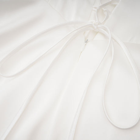 Aurohaya Víctor White Off-Shoulder Lace Panel Maxi Dress