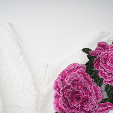 Aurohaya Pétale White Rose Appliqué Maxi Dress