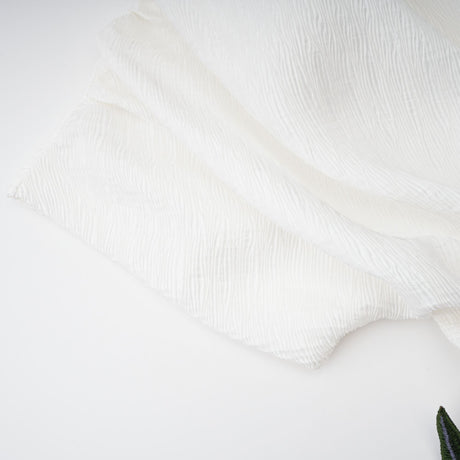 Aurohaya Pétale White Rose Appliqué Maxi Dress
