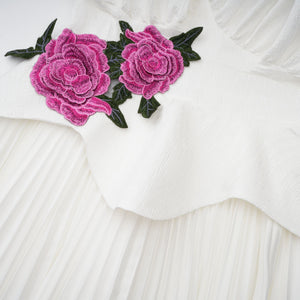Aurohaya Pétale White Rose Appliqué Maxi Dress