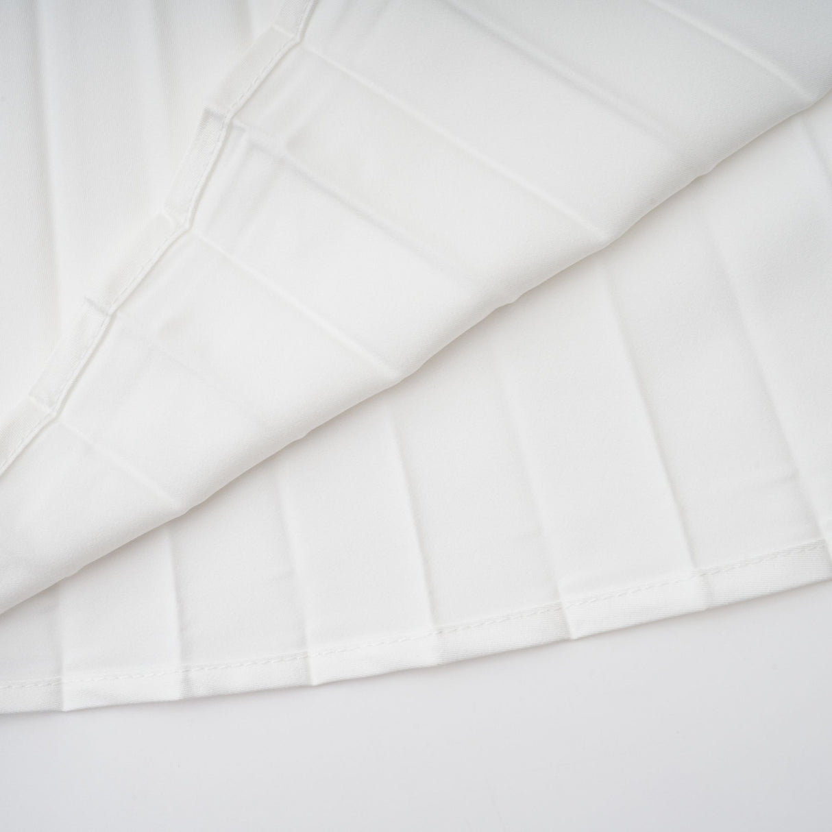 Aurohaya Pétale White Rose Appliqué Maxi Dress