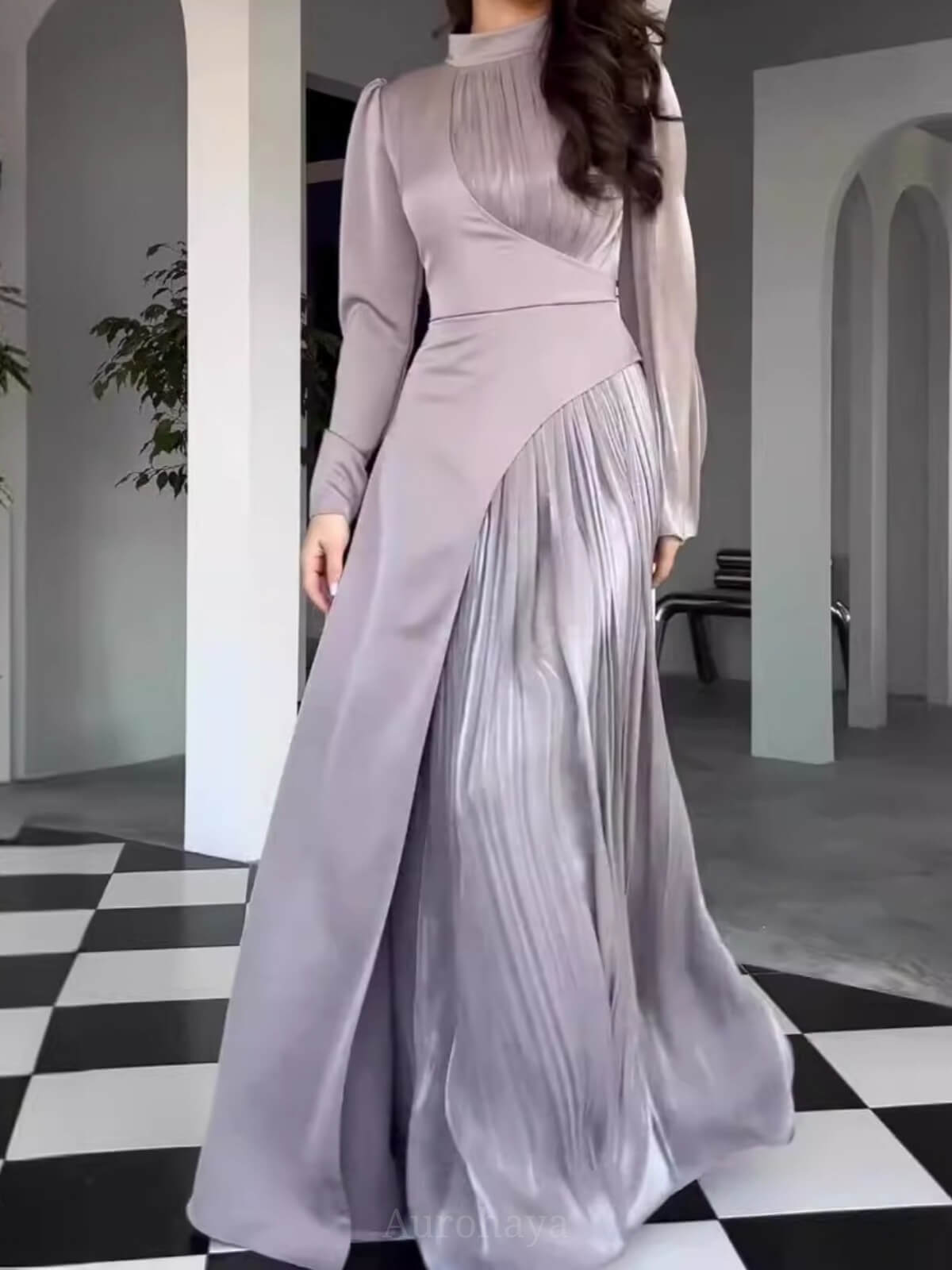 Ladies Round Neck Vintage Dress