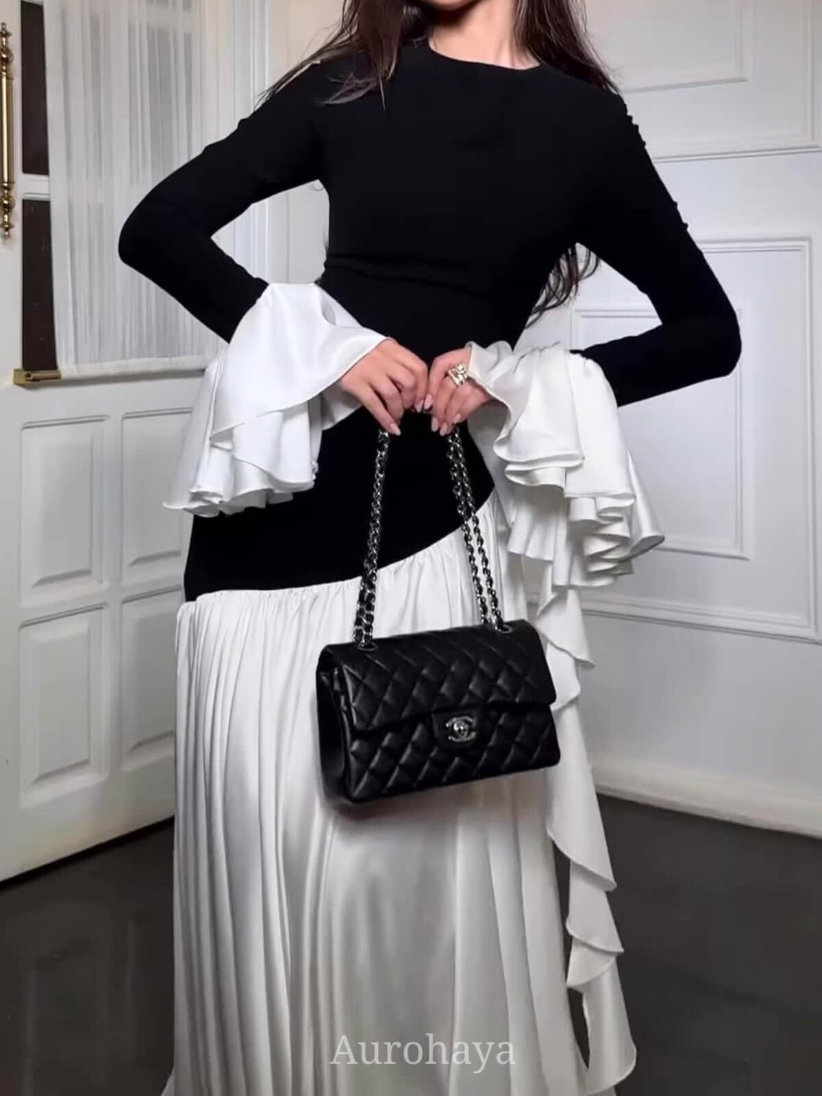 Round Neck Long Bell Sleeve Maxi Dress