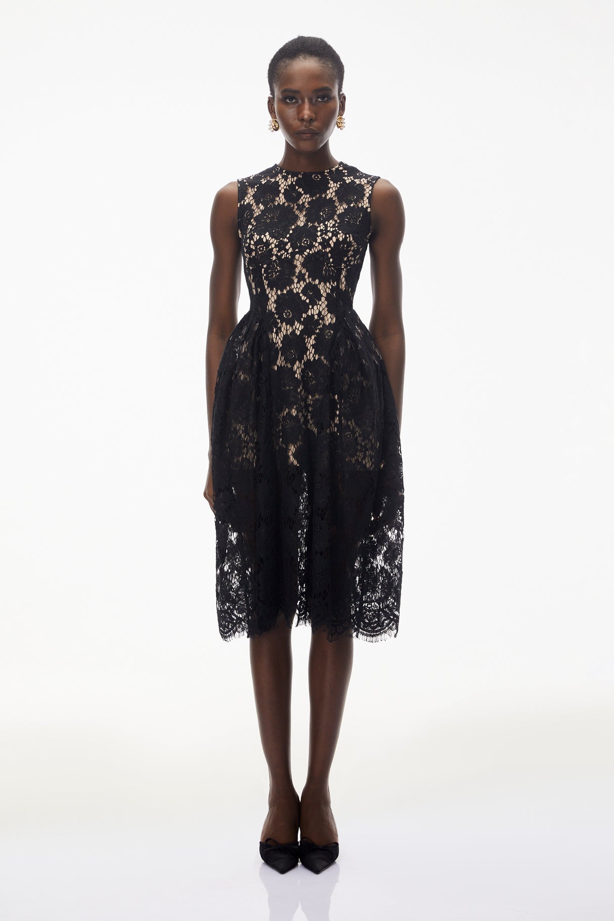Aurohaya Katherine Black Sleeveless Floral Lace Midi Dress