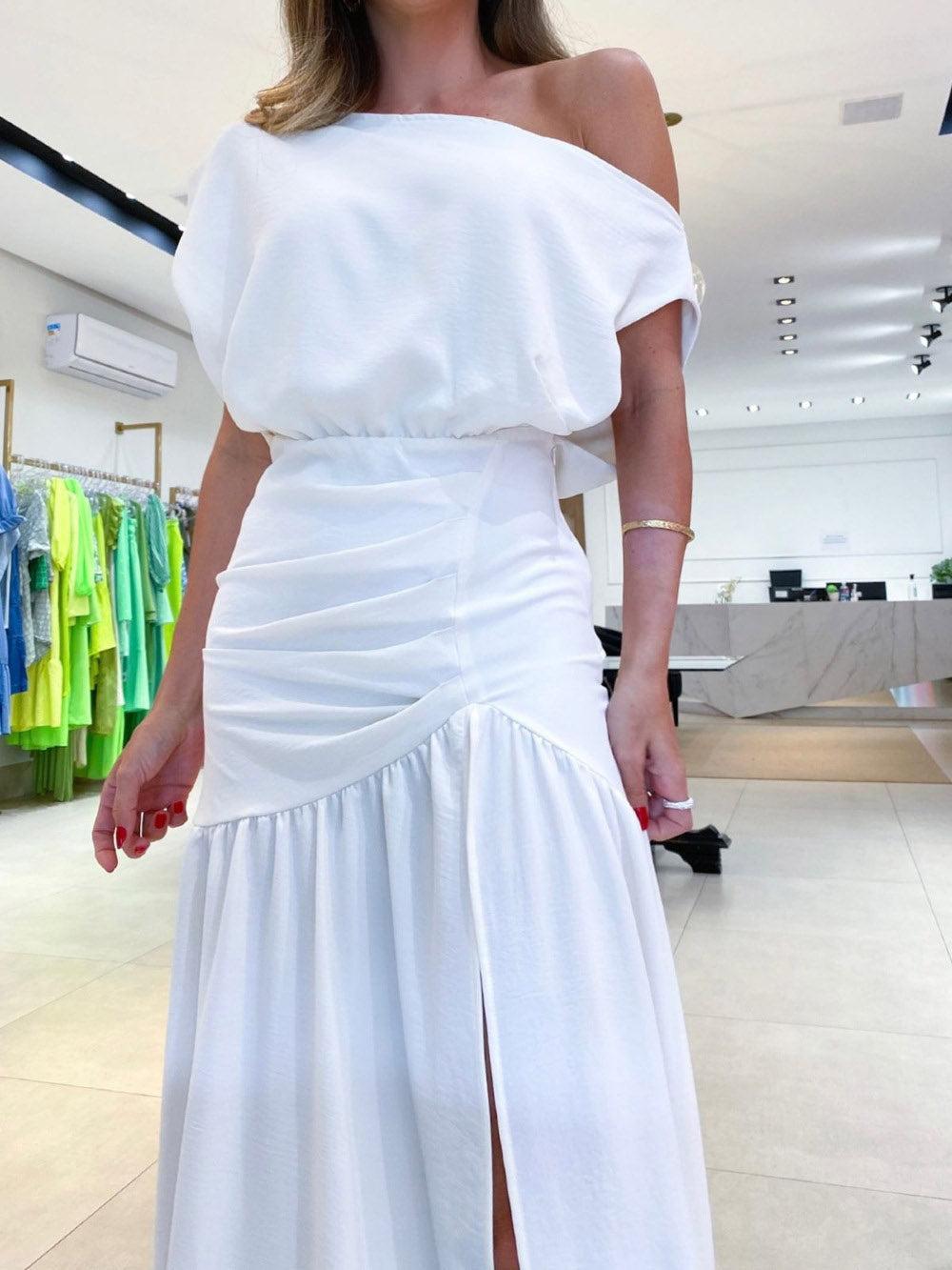 Aurohaya Elegant Slant Neck Slit Floor-Mounting Maxi Dress