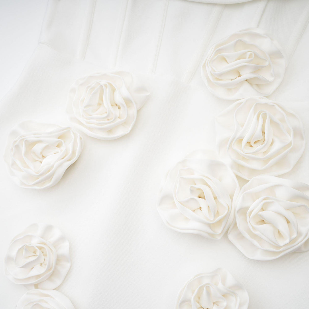 Aurohaya Geneviève off-shoulder floral dress