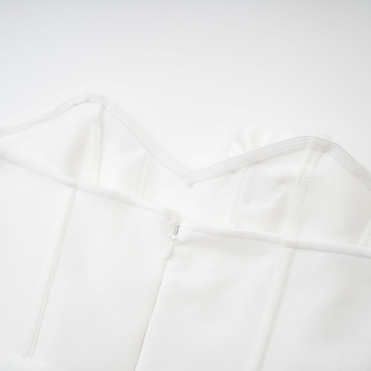 Aurohaya Geneviève off-shoulder floral dress